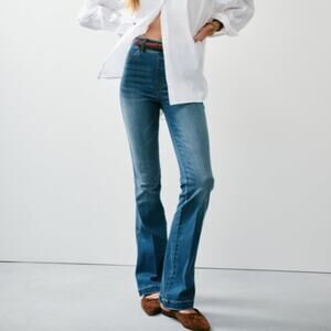 Spanx SPANXshape EveryWear Flare Jeans In Vintage Indigo 1X